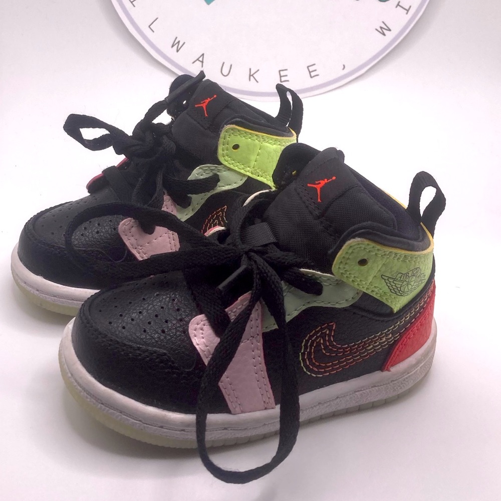 Nike Air Jordan 1 Mid SE TD 'Glow in the Dark'